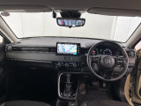 見通しの良い運転席回りとなっておりますので安心して運転をして頂けます!窓が大きいので明るく開放的な室内です