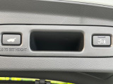 【パワーバックドア】スマートキーや運転席のボタンを押すだけでリアゲートが自動で開閉します!荷物を持っている時や、高い位置にあるバックドアを閉める際に便利な機能です♪