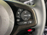 【アダプティブクルーズコントロール】高速道路での長距離走行が楽に!!自動で速度を保つクルーズコントロールが、衝突軽減システムと連携し、前方の車両を感知して車間を保つように速度調節してくれます!!