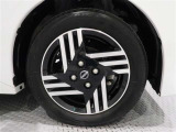 タイヤサイズは(155/65R14)で純正アルミホイールです。