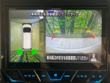 【アラウンドビューモニター】専用のカメラにより、上から見下ろしたような視点で360度クルマの周囲を確認することができます☆死角部分も確認しやすく、狭い場所での切り返しや駐車もスムーズに行えます。