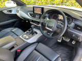 Audiのインテリアはエクステリア同様、優れたデザイン性とクオリティ、そして機能性を兼ね備えております。