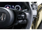 Hondaセンシングの機能のひとつ、アダプティブクルーズコントロール付!アクセルから足を離しても設定したスピードと前車との車間を保ち走行してくれます!車線維持もアシスト☆高速道路で疲労軽減ですね☆