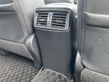 【リアサーキュレーター】装備のお車なので後席に乗る方も快適なドライブをお楽しみいただけます!