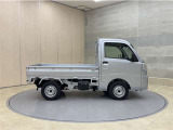 全車1年間の走行距離無制限のロングラン保証付きです。また、さらに安心をお求めの方には1年〜2年の保証延長ができる「ロングラン&alpha;保証」(有償)もお選びいただけます。