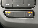 【シートヒーター】寒い日に重宝するシートヒーター!エアコンより早く温まってくれるので寒がりの人も安心ですね♪エアコンの温風は乾燥するから苦手、という方にもをおすすめです。