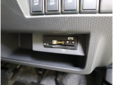 ETC車載器付き☆ セットアップ作業もご依頼いただければご納車までに行います!納車当日から有料道路をご利用いただけます♪
