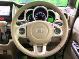 【純正革巻きステアリング】上質な革を使用することで、手にしっかり馴染みとても運転しやすいハンドルです♪