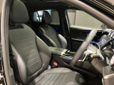 メルセデス・ベンツの定める厳しい基準をクリアしたお車のみをご案内させて頂きます。納車前整備はメーカー規定に基づき100項目以上にも及ぶ点検を熟練のメカニックによって行いご納車させて頂きます。