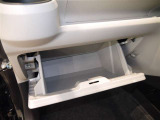 グローブBOX