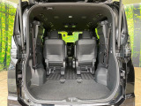 普段のお買い物や通勤、送迎等に十分な荷室スペースを確保しております。セカンドシートを倒すと、大きな荷物の積載も可能です♪