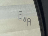 車線変更時の後方確認をアシストしてくれるブラインドスポットモニター!ドアミラーの死角を検知してくれるから車線変更もスムーズです。