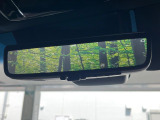 【デジタルインナーミラー】後席の大きな荷物や同乗者で後方が確認しづらい時でも安心!カメラが撮影した車両後方の映像をルームミラー内に表示。クリアな視界で状況の確認が可能です!