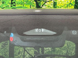 【トヨタセーフティセンス】走行中に前方の車両等を認識し、衝突しそうな時は警報とブレーキで衝突回避と被害軽減をアシスト。より安全にドライブをお楽しみいただけます。
