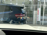 また、BMW正規認定中古車は、エマージェンシーサービスが自動付帯。24時間365日、皆様のカーライフをサポート致します。確かな安心のうえで、「駆けぬける歓び」をご堪能ください。
