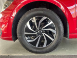 185/65R15タイヤにActive専用アルミホイールを装着。