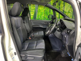 運転席シート廻りは使用感も少なく、良好な状態となっています。丁寧に使われていたことがよくわかりますね。