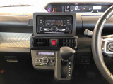 温度を設定すれば、自動で車内の温度管理をしてくれる優れものです♪ATミッションで運転楽々