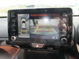 バックガイドモニターで、後方を確認しながら安心して駐車することができます。運転初心者も熟練者も必須の機能ですよ!