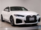 BMWのダイナミック且つエモーショナルなスタイルを印象付けるキャラクターライン(プレスライン)眺めているだけで溜め息の出る美しさです☆