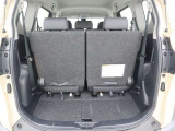 ラゲージスペースだって広々です!車種によっては床下収納やシートの折り畳み、またシートを動かして更にお荷物積めちゃいます♪