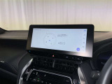 ディスプレイオーディオを装備。スマホとクルマをつなぐことで、これまでのナビに加えて、いろんなサービスが楽しめます。