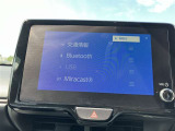 ディスプレイオーディオを装備。スマホとクルマをつなぐことで、これまでのナビに加えて、いろんなサービスが楽しめます。