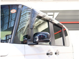 【車屋】として、長く車業界に従事した経験豊富なスタッフが多数在籍しております。