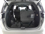 快適性と機能性にあふれた荷室空間。スペース効率の良さに感心させられます。