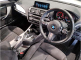 ☆センターパネルを運転席側に僅かに傾けたBMW独特のインパネ☆【駆け抜ける歓び】はここからもスタートしております☆