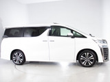 ★展示前点検実施★特殊な機材も用いて、全車点検を実施しております!