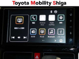 インパネ中央部にオ-ディオ機能とスマホ連携機能を搭載したディスプレイオ-ディオを装備しています。(CD・DVDデッキは装備しておりませんのでご注意ください)
