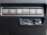 パワーバックドア装着車です。ETC付なので料金所もノンストップです。