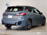 BMWのお車は、&ldquo;駆け抜ける歓び&rdquo;を体現しております。走行の安定性とコーナリングの良さを追求し、思い通りにハンドルの操作可能です。
