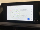 【8インチディスプレイオーディオ】各種オーディオ機能とスマホ連携機能を搭載。コネクティッドナビ対応。車載ナビ機能は搭載されていません。機能の詳細につきましては、展示店舗までお尋ねください。