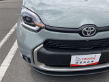 LEDヘッドライトです。デザイン性がよくとても明るいので、夜間の走行や悪天候でも安心です。しかも長寿命!