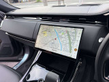 13インチタッチパネルディスプレイ【車両の設定やエアコンの設定を行います)・ワイヤレス充電(置くだけ充電)】