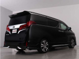 当店では、厳選された車両のみ展示しております。アルファード・ヴェルファイアに特化した専門店ならではの豊富な在庫の中から、お気に入りの一台をお探しください!