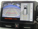 初心者の方やバックが苦手な方も、全周囲カメラ+バックカメラがあれば安心ですね。