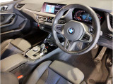 ☆センターパネルを運転席側に僅かに傾けたBMW独特のインパネ☆【駆け抜ける歓び】はここからもスタートしております☆