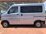 納車前にはプロのメカニックが点検、整備を行いますので安心してお乗り頂けます。