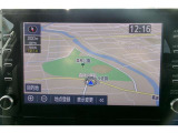 9インチディスプレイオーディオを装備。ナビキットを搭載していますので画面に地図を表示できます。また、フルセグTVの視聴をオプションで追加できます。