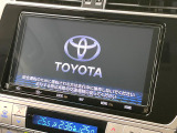 【大画面ナビ】人気の大型9インチナビを装備。存在感のある大画面はインパクト大!ナビ利用時のマップ表示は見やすく、テレビやDVDは臨場感がアップ!いつものドライブがグッと楽しくなります♪