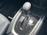 店舗にて現車の確認もいただけますので、お電話で在庫のご確認の上是非ご来店くださいませ。