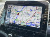 9インチワイド日産純正オリジナルナビゲーション搭載。インパネにマッチする専用デザインに、美しく見やすい大画面ディスプレイを採用。