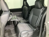 ゆとりある広々とした車内空間は、ドライブを始め買い物やレジャーなど、幅広く活躍します。一人でもみんなとでもお出かけを楽しみましょう!