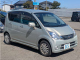 年式相応ですが、納車時にできる限りキレイに納車させて頂きます。どうしても気になる所があれば、ご相談の上低価格にてお直し致しますので何なりとお申し付けください。