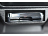 ETCは運転席インパネ右下に専用カバーで埋め込まれています