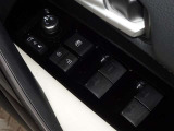 電動格納式ドアミラー・パワーウインドウを装備しています。