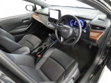シンプルで使いやすいデザインの運転席です。